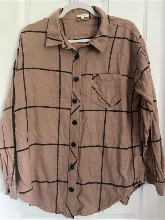 Maurices Tops - EUC Maurices Brown Plaid Button-Down Shirt